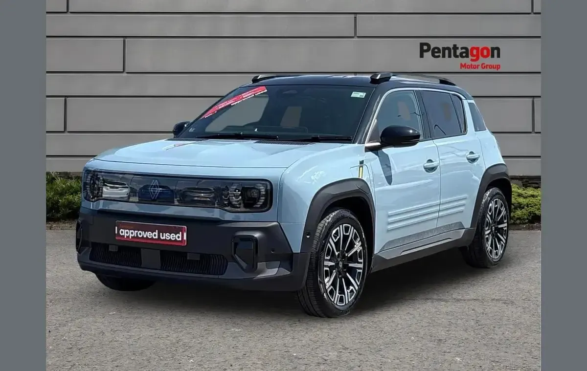 Used Renault R4 Iconic 108 kW (147 HP) 2026 Other SUV
