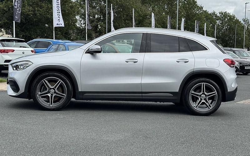 Used Mercedes GLA200 Executive 150 HP (110 kW) 2022 SUV