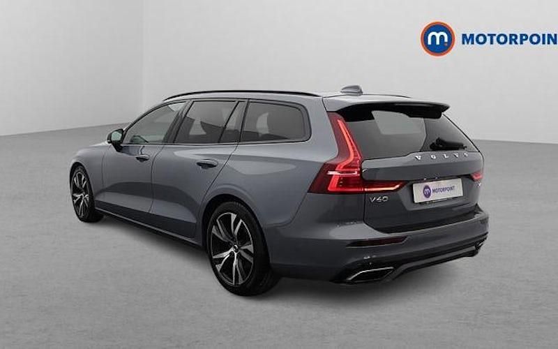 Used Volvo V60 R-Design 197 HP (144 kW) 2021 Grey Estate