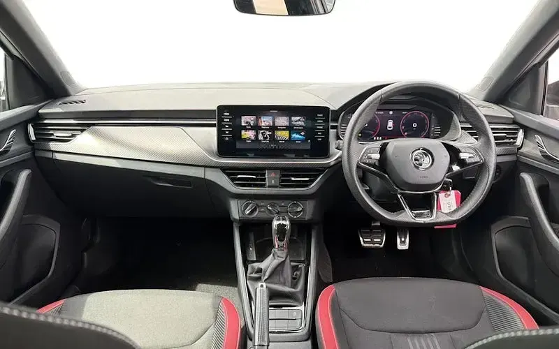 Gebraucht Skoda Scala Monte Carlo 150 PS (110 kW) 2023 Silber Kleinwagen