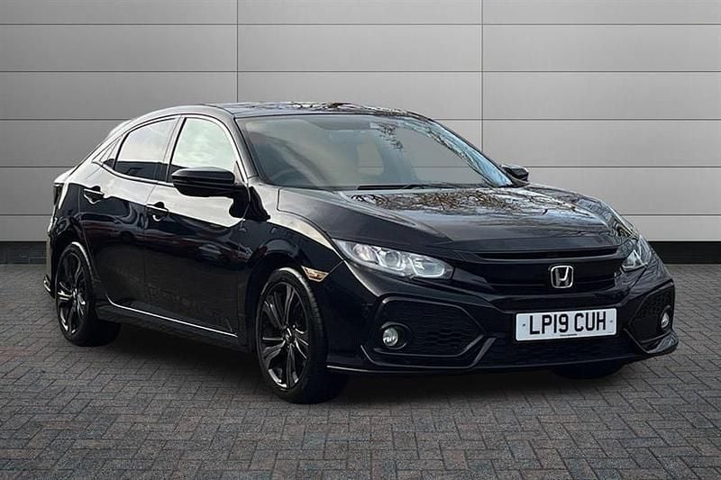 Crystal black Used 2019 Honda Civic EX Hatchback | £12,990 (Fair price) - Image 1/2