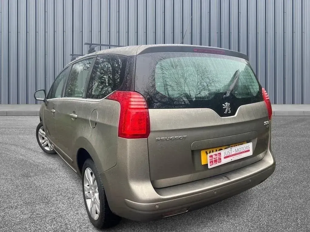 Used Peugeot 5008 Active 115 HP (84 kW) 2013 Grey MPV