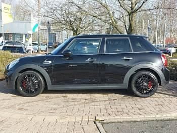Używany Mini Cooper 136 KM (100 kW) 2018 Czarny Hatchback