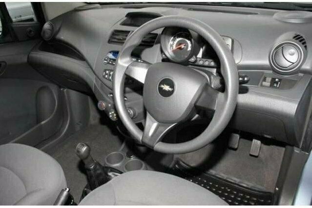 Used Chevrolet Spark 2011 Hatchback