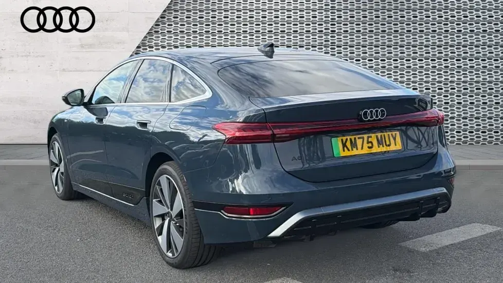 New Audi A6 e-tron S-Line 269 kW (367 HP) 2025 Blue Estate
