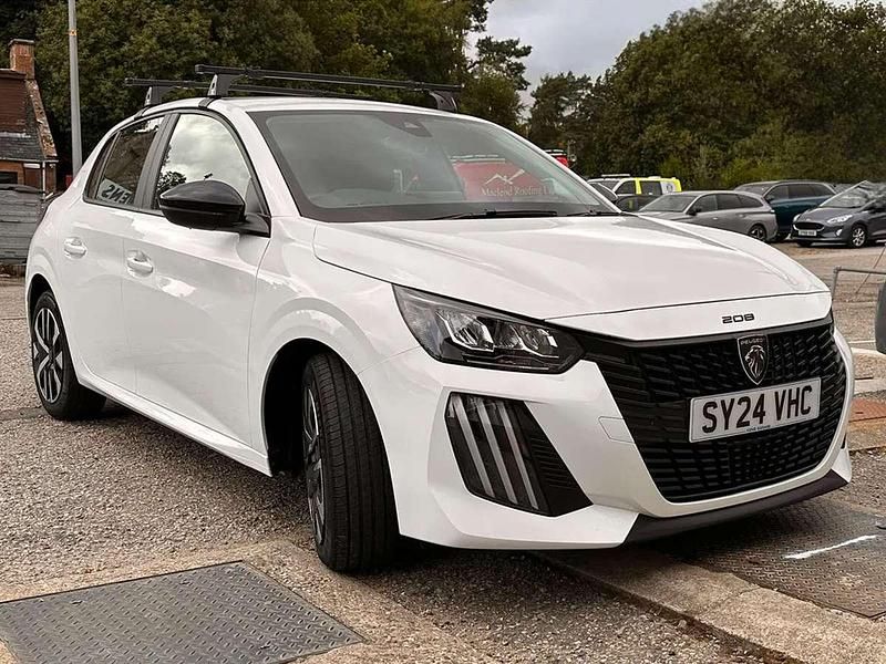 White Used 2024 Peugeot 208 Active Hatchback | £14,750 (A bit pricey) - Image 1/1