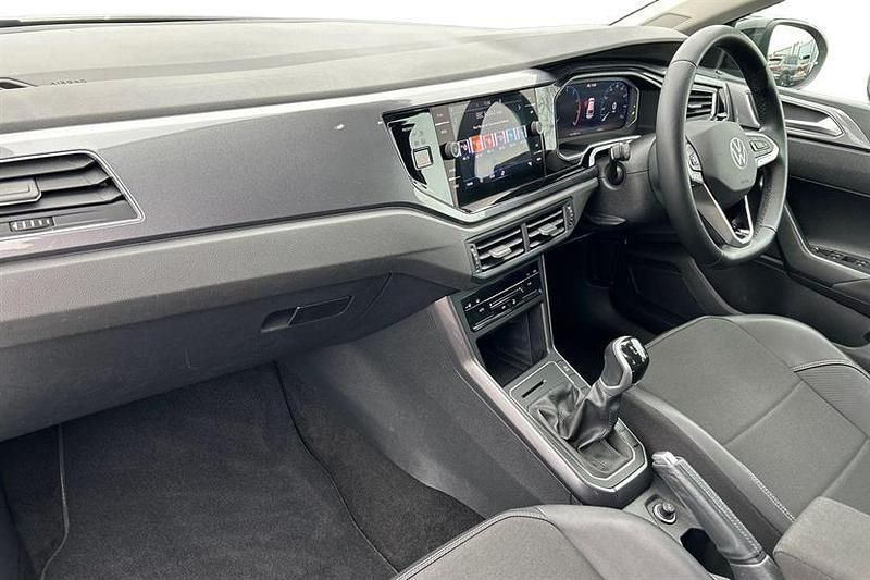 Used VW Taigo Style 110 HP (80 kW) 2023 White SUV