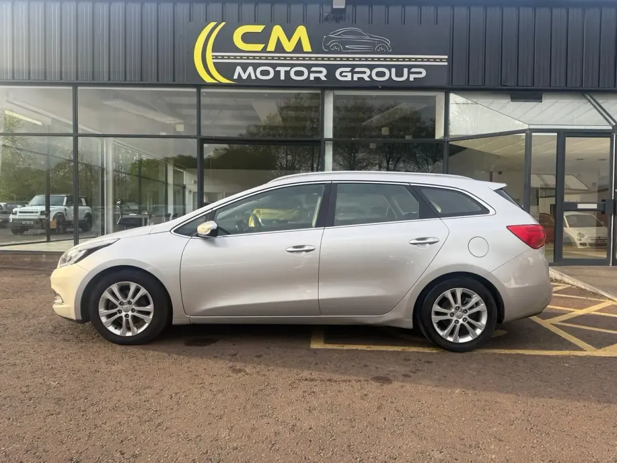 Używany Kia Ceed 2013 Srebrny Hatchback