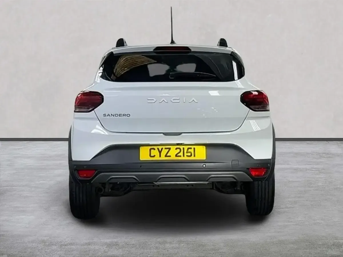 Used Dacia Sandero Journey 90 HP (66 kW) 2023 White Hatchback