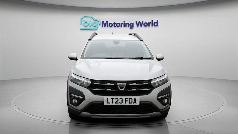 Used Dacia Jogger Comfort 110 HP (80 kW) 2022 Grey MPV