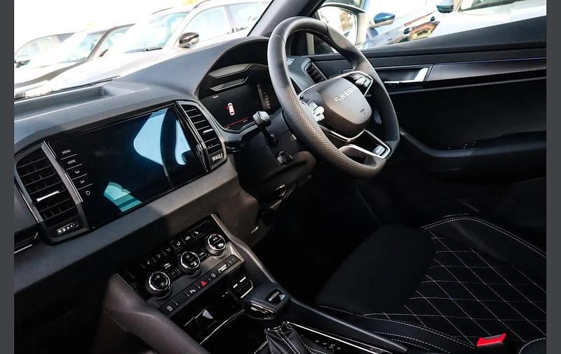 Used Skoda Karoq SportLine 150 HP (110 kW) 2026 Grey SUV