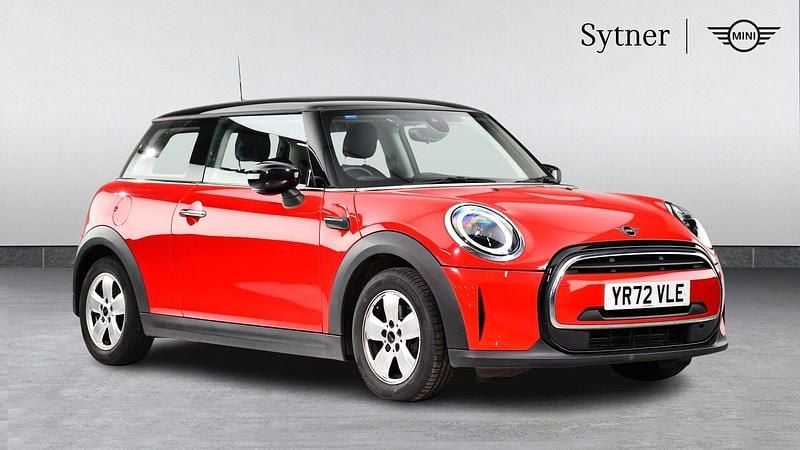 Used Mini Cooper Classic 134 HP (98 kW) 2022 Red Hatchback