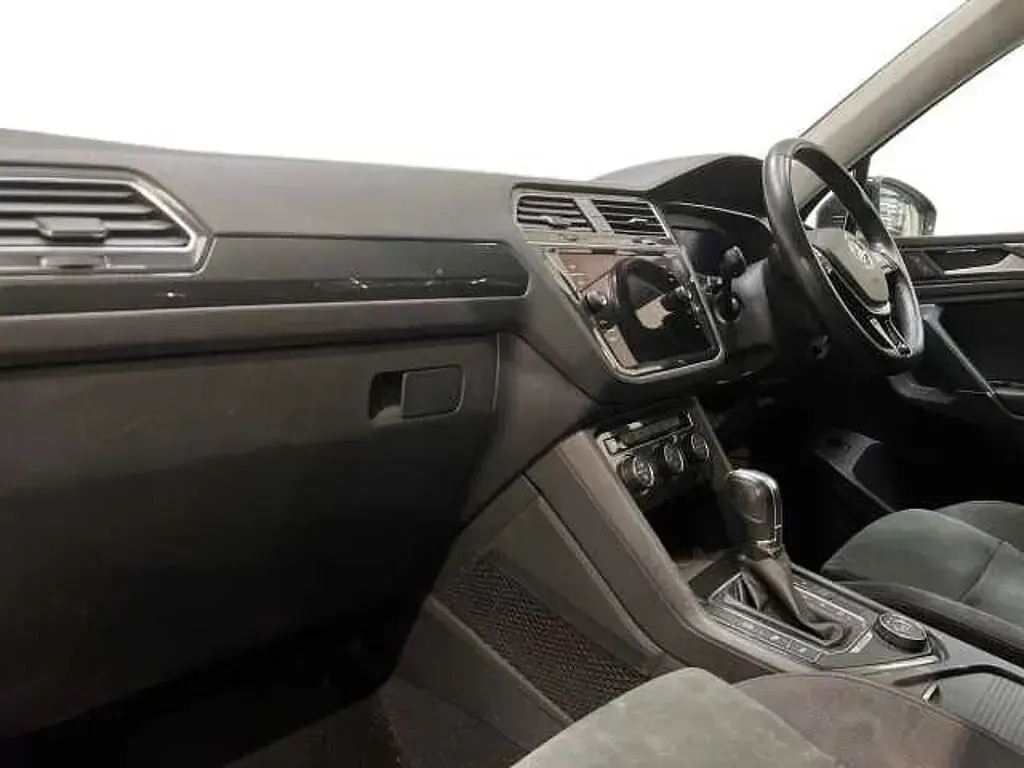 Used VW Tiguan Allspace SEL 190 HP (139 kW) 2019 Black SUV