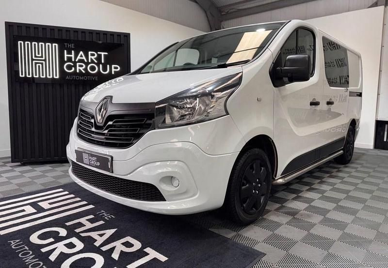 Used Renault Trafic Business 2018 White MPV