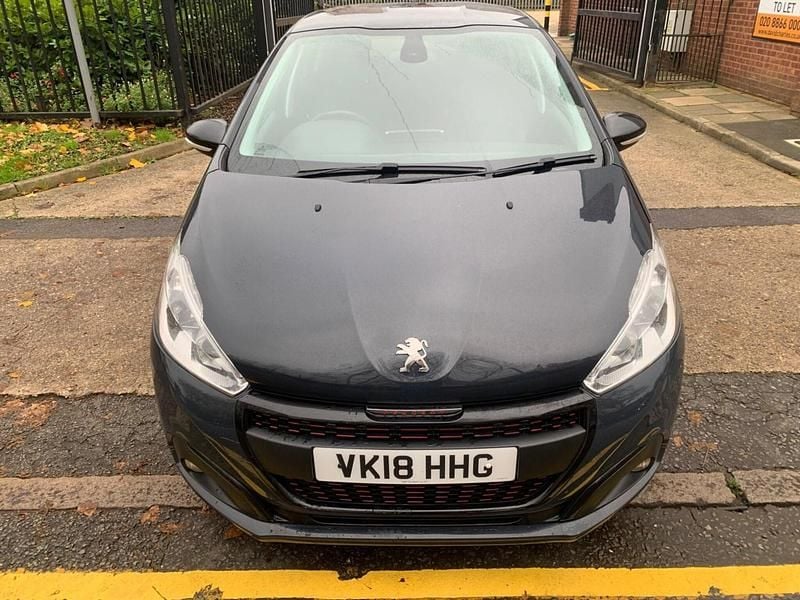 Used Peugeot 208 GT-line 2018 Grey Hatchback