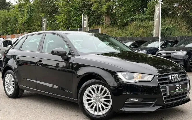 Used Audi A3 Sportback Design 110 HP (80 kW) 2016 Hatchback