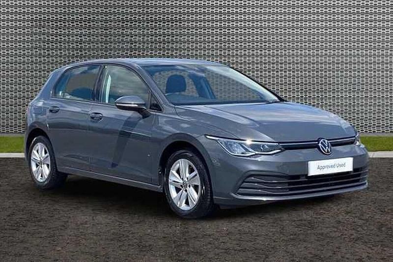 Used 2021 VW Golf VIII Life Hatchback | £15,997 (Fair price) - Image 1/4