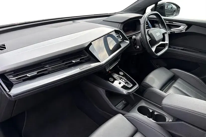 Used Audi Q4 e-tron Comfort 150 kW (204 HP) 2023 Mythos black SUV