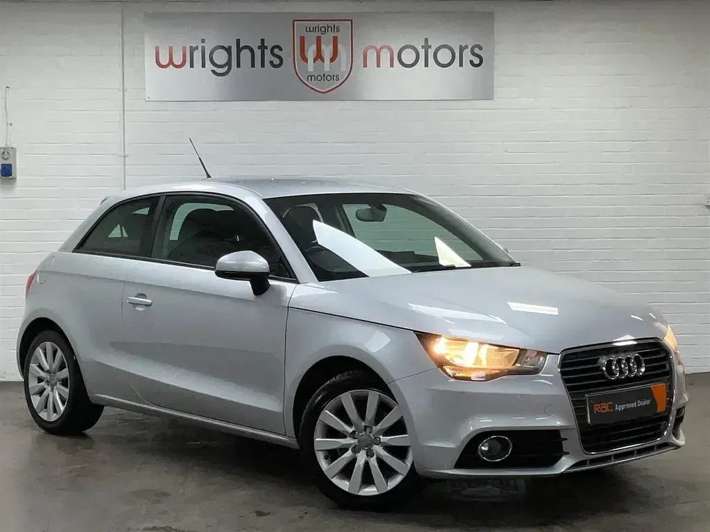 Usado Audi A1 Sport 2012 Prateado Citadino