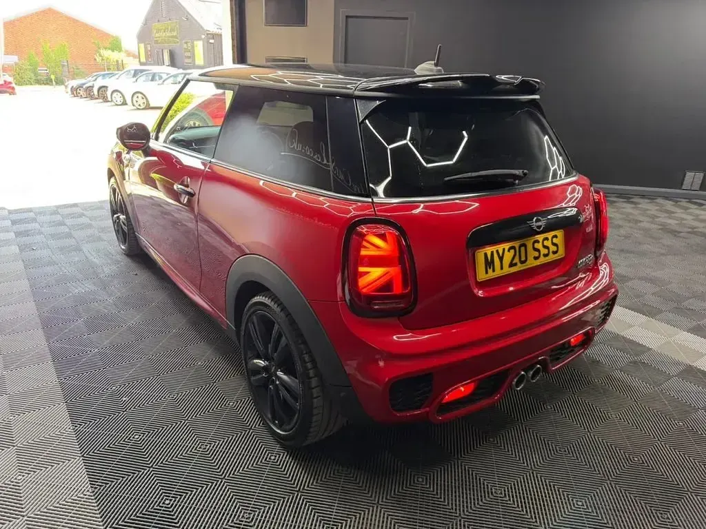 Used Mini Cooper S Hatch 192 HP (141 kW) 2020 Red Hatchback