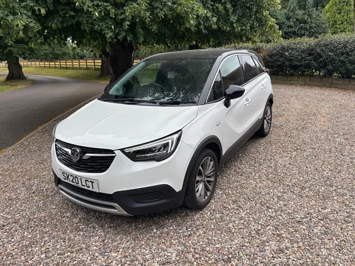 Used Vauxhall Crossland X 2020 White SUV