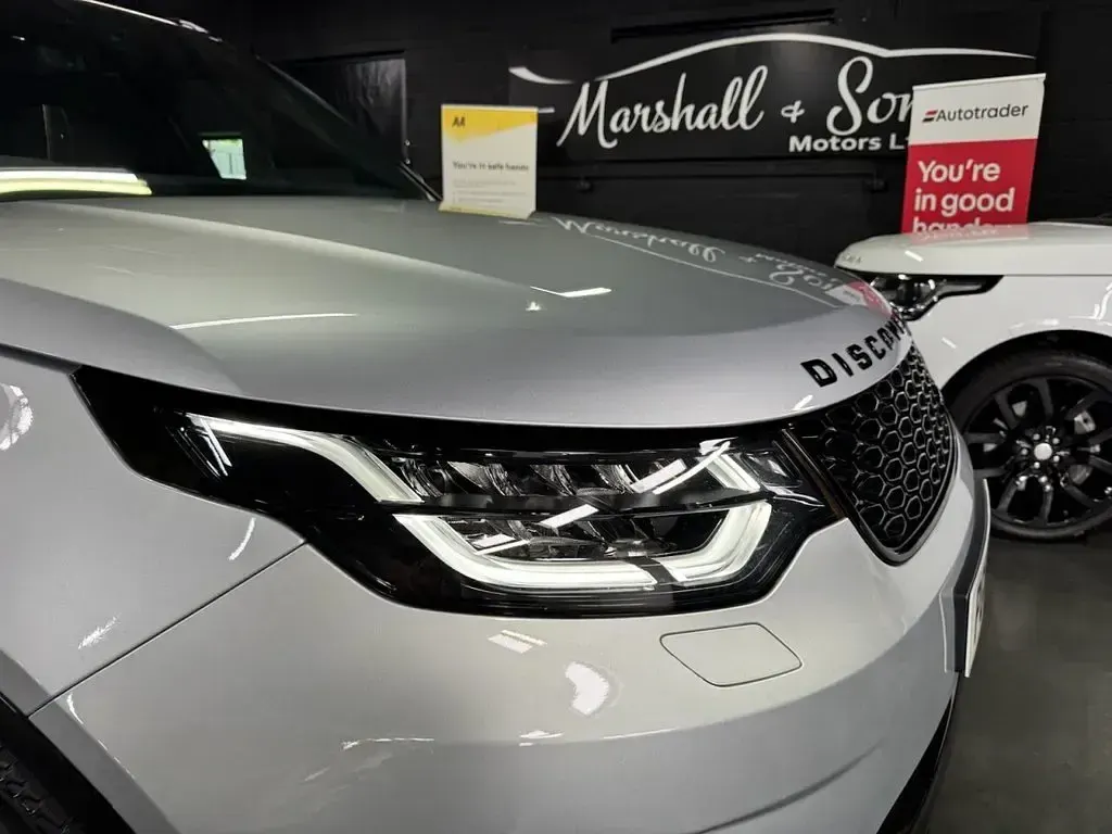 Used Land Rover Discovery 5 HSE Luxury 258 HP (189 kW) 2018 Silver SUV
