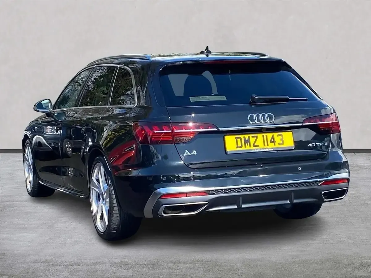 Used Audi A4 S-Line 204 HP (150 kW) 2024 Black Estate