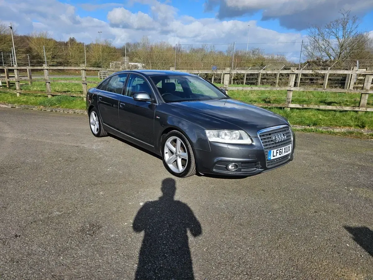 Begagnad Audi A6 S-Line 2011 Grå Sedan