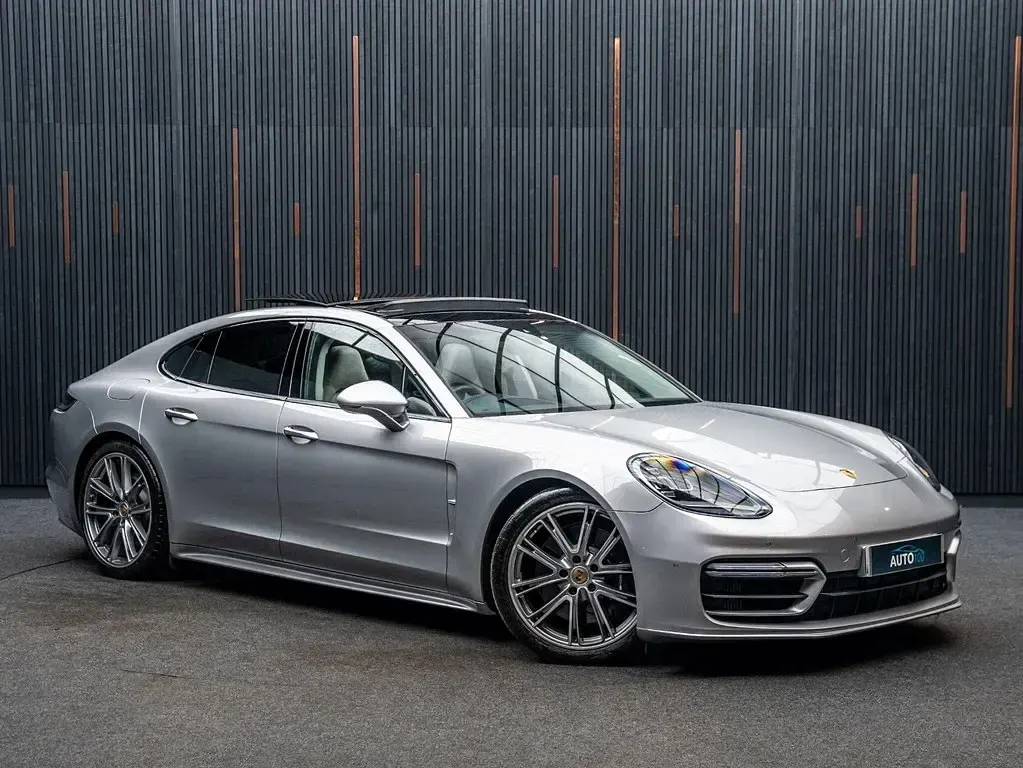 Used Porsche Panamera Platinum Edition 456 HP (335 kW) 2023 Silver Hatchback