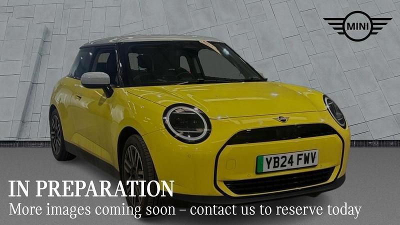 Used Mini Cooper Hatch 133 kW (181 HP) 2024 Yellow Hatchback