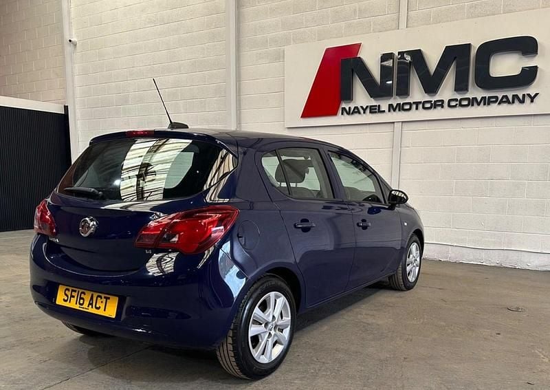 Used Vauxhall Corsa Design Edition 75 HP (55 kW) 2016 Blue Hatchback