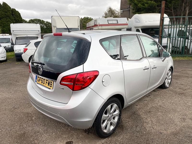 Used Vauxhall Meriva 100 HP (73 kW) 2010 Silver MPV
