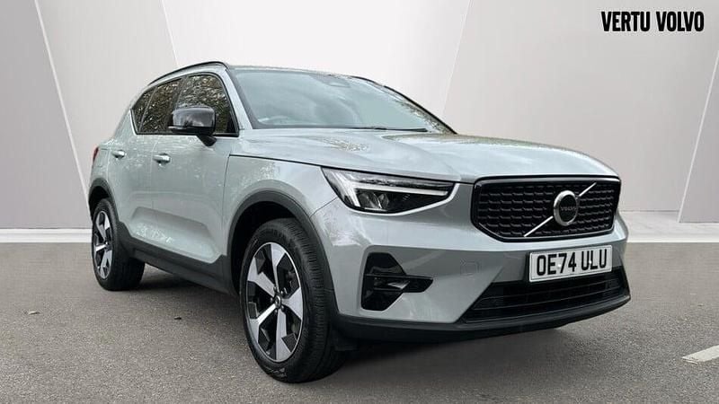 Used 2024 Volvo XC40 Plus SUV | £30,252 (Fair price) - Image 1/3