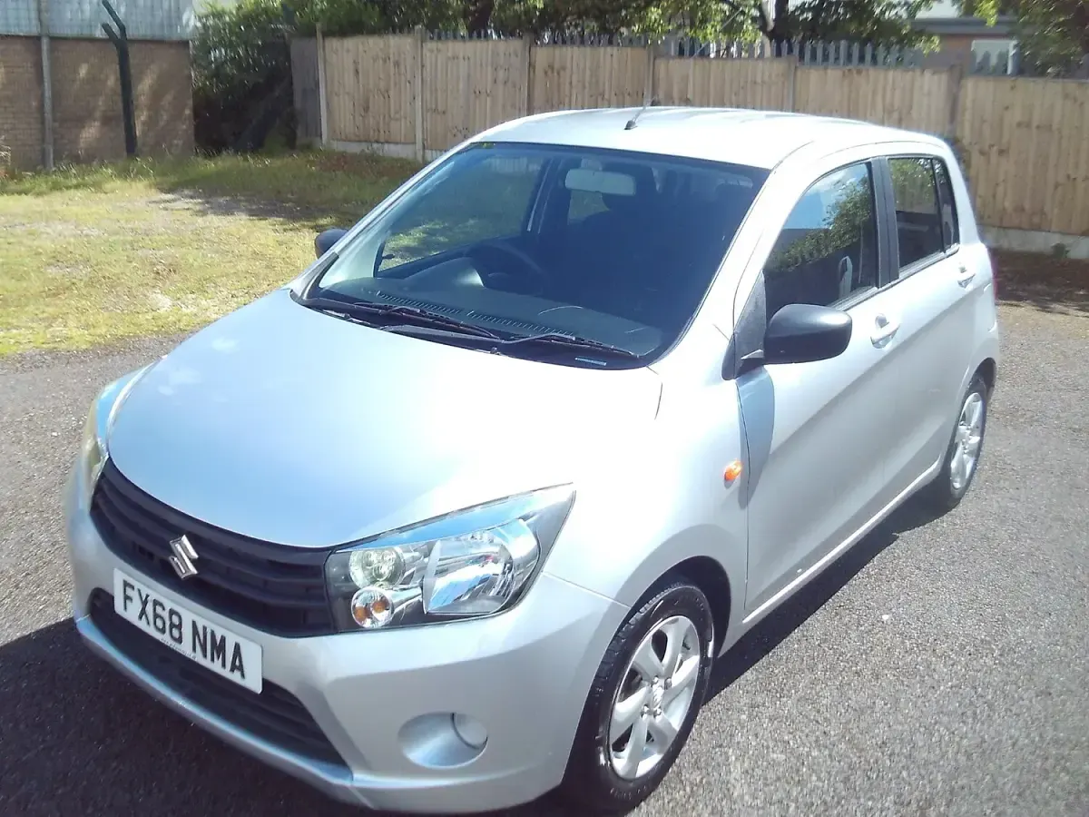 Used Suzuki Celerio SZ3 68 HP (50 kW) 2018 Silver Hatchback