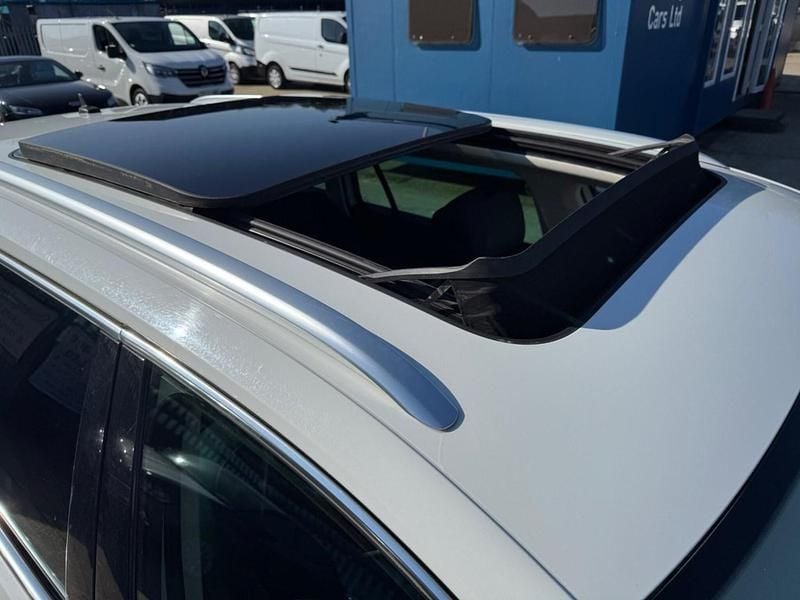 Used VW Passat GT 150 HP (110 kW) 2017 White Estate