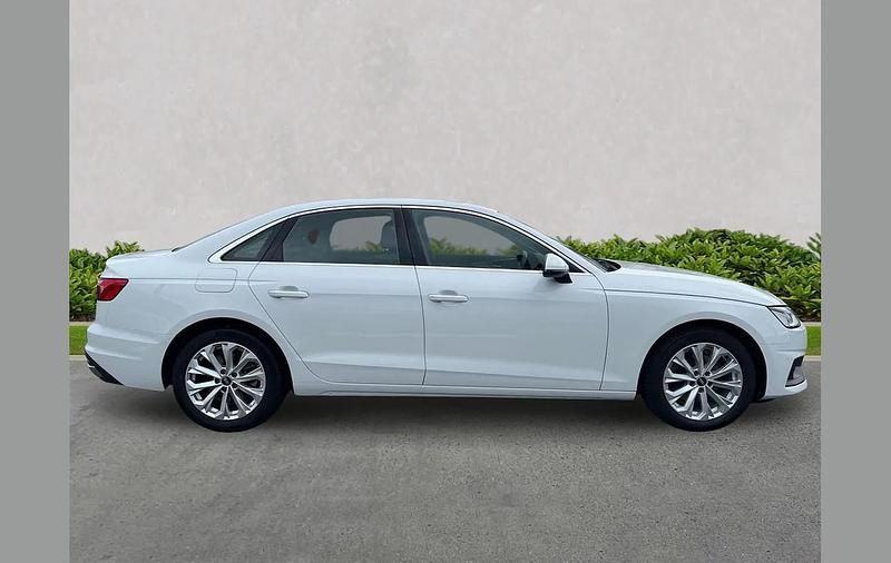 Used Audi A4 Business 147 HP (108 kW) 2023 White Sedan