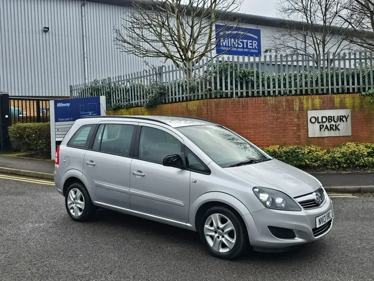 Used Vauxhall Zafira 2013 Silver MPV