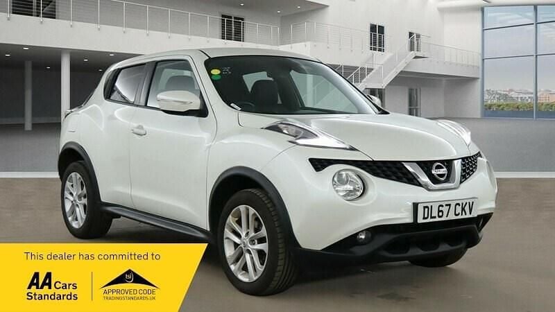 Used Nissan Juke N-Connecta 115 HP (84 kW) 2017 White SUV