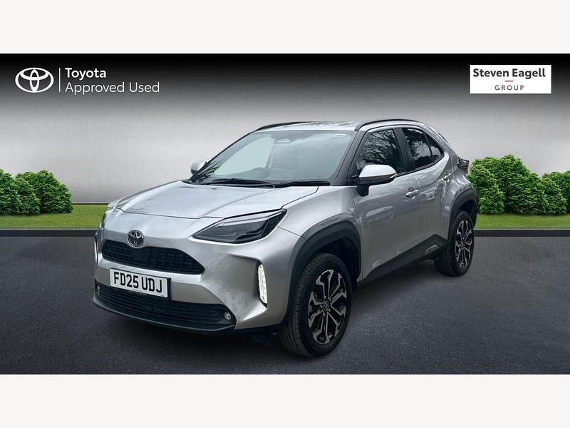 Used Toyota Yaris Hybrid Design 2025 Silver Hatchback