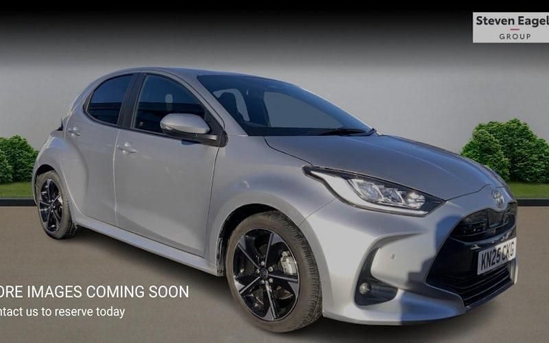 Used 2026 Toyota Yaris Hybrid Hatchback | £23,722 (Fair price) - Image 1/4