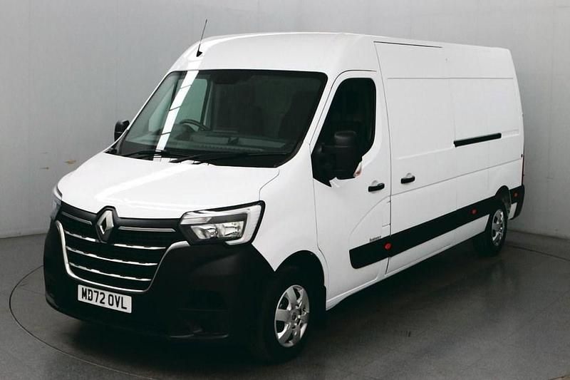 Used Renault Master Business 135 HP (99 kW) 2022 White MPV