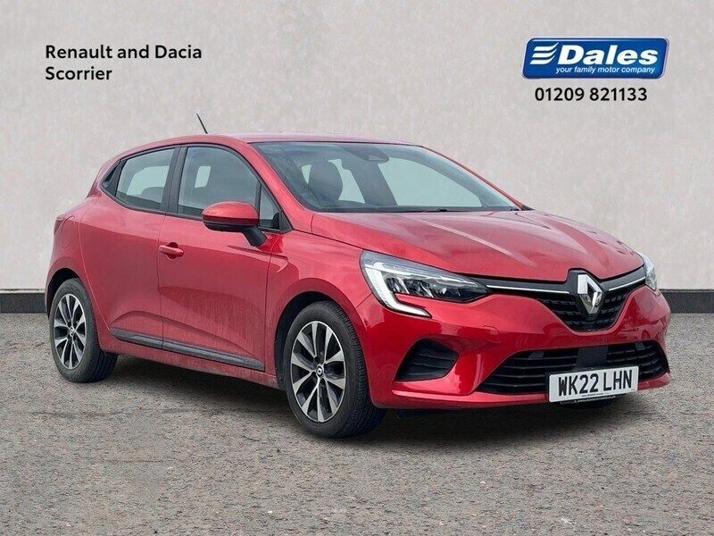 Flame red Used 2022 Renault Clio V Iconic Hatchback | £14,250 (Fair price) - Image 1/1