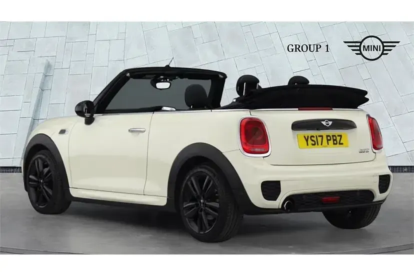 Used Mini Cooper Cabriolet 136 HP (100 kW) 2017 Pepper white Cabriolet
