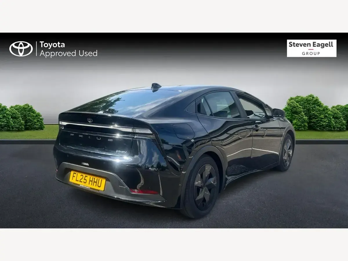 Used Toyota Prius Design 219 HP (161 kW) 2025 Black Hatchback