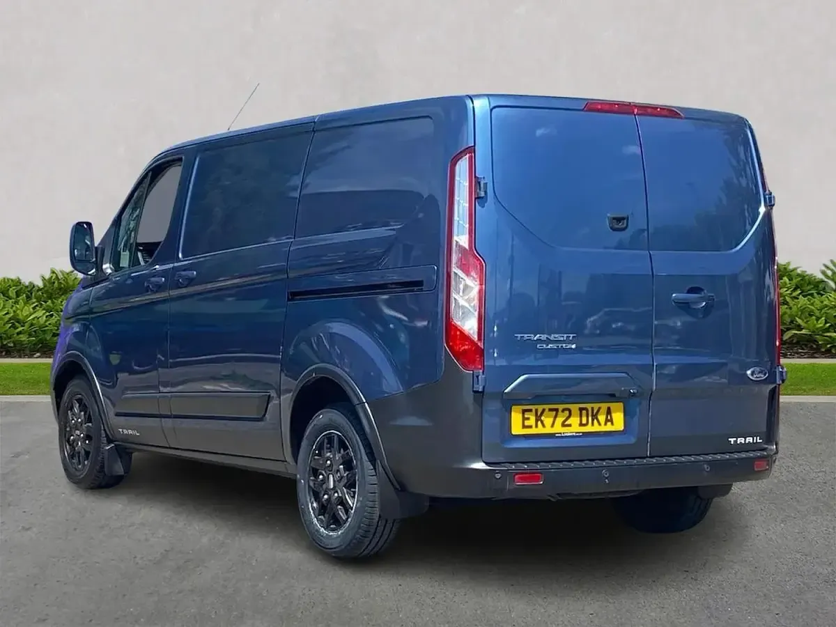 Used Ford Transit Custom 130 HP (95 kW) 2022 Blue Van