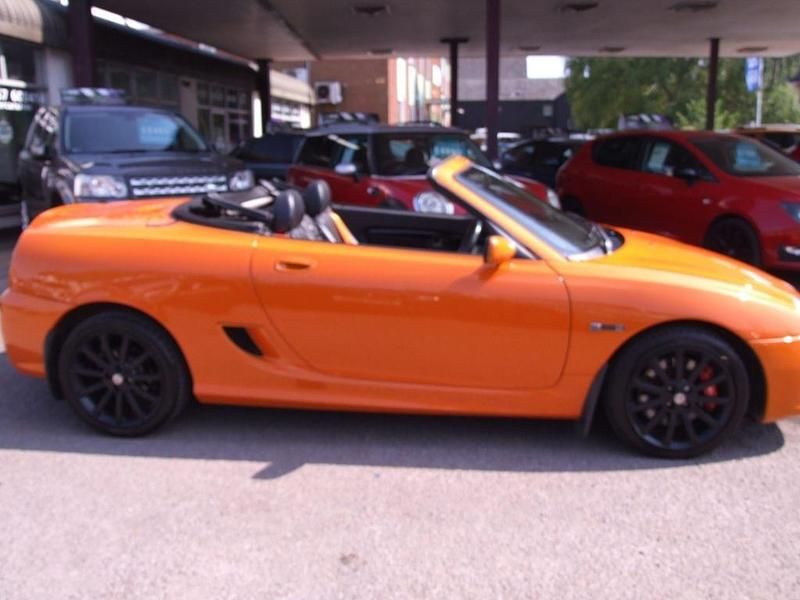Używany MG F 2008 Pomarańczowy Kabriolet