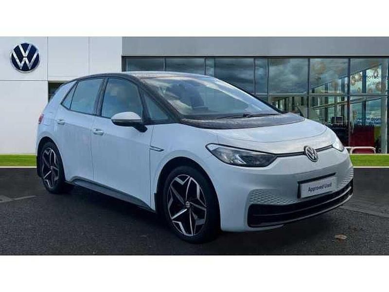 Glacier white metallic black Used 2021 VW ID.3 Pro Performance Hatchback | £14,280 (Fair price) - Image 1/4