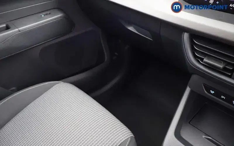 New Ford Transit Courier Trend 100 kW (136 HP) 2025 Blue Van
