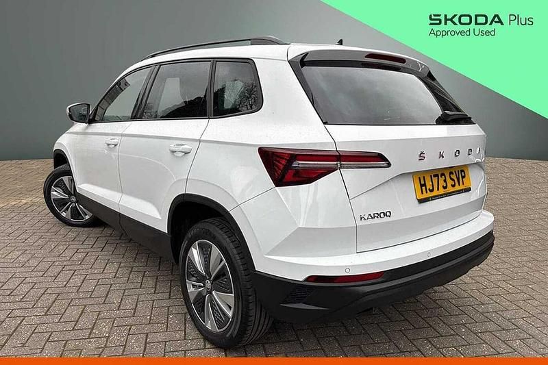 Used Skoda Karoq SE Drive 85 HP (62 kW) 2023 Moon white metallic SUV