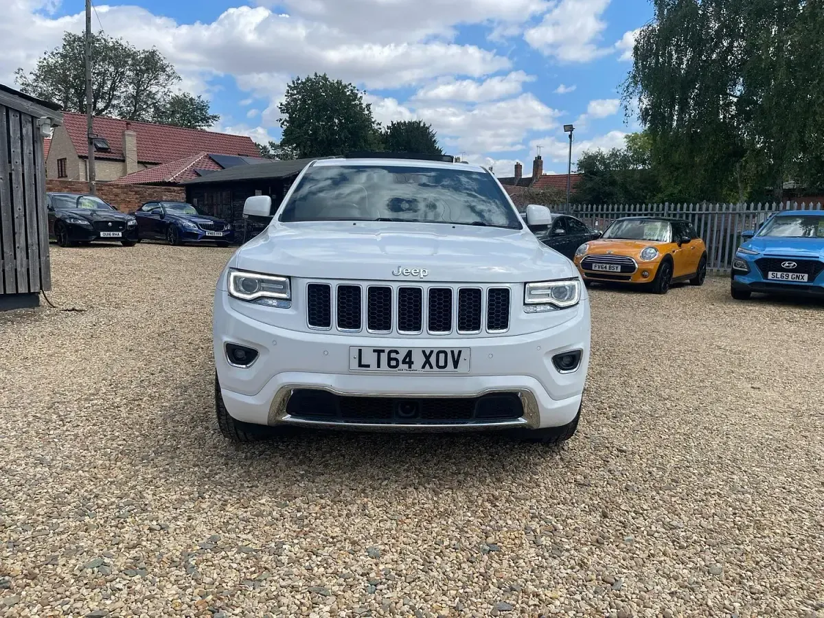 Used Jeep Grand Cherokee Overland 243 HP (178 kW) 2014 White SUV